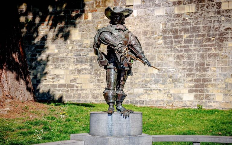 Statue of d'Artagnan in Maastricht (Netherlands)